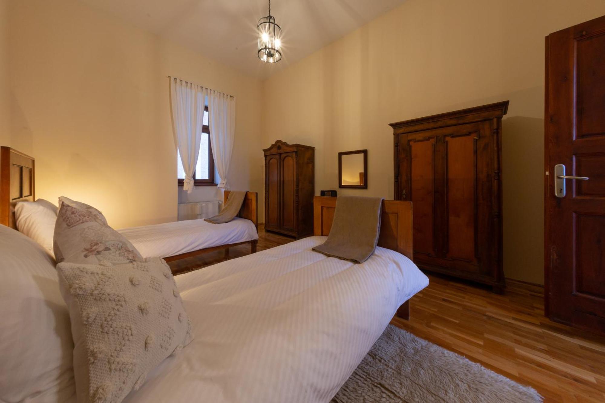 Apartments Paradiso Оточац Номер фото