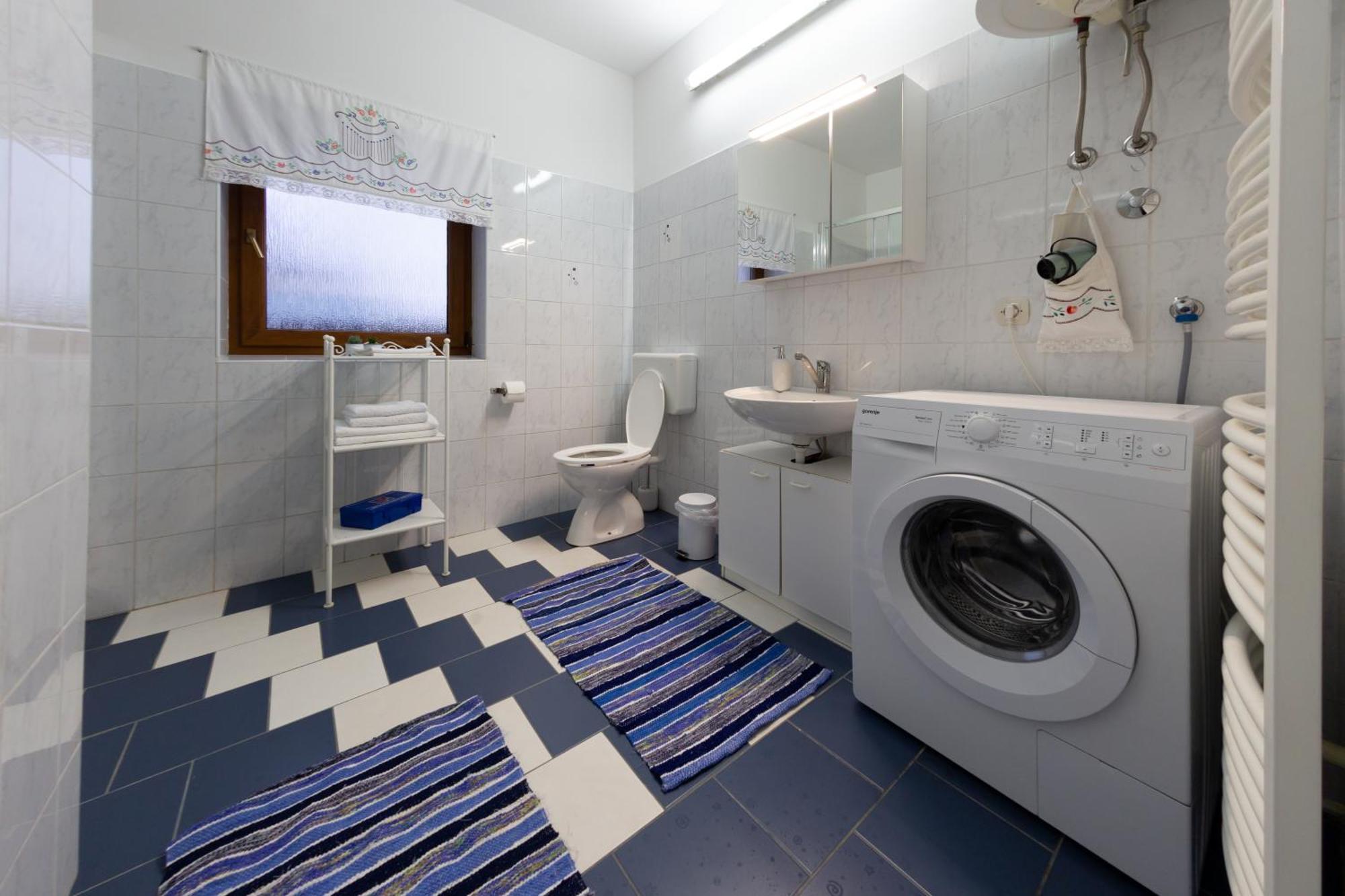 Apartments Paradiso Оточац Номер фото